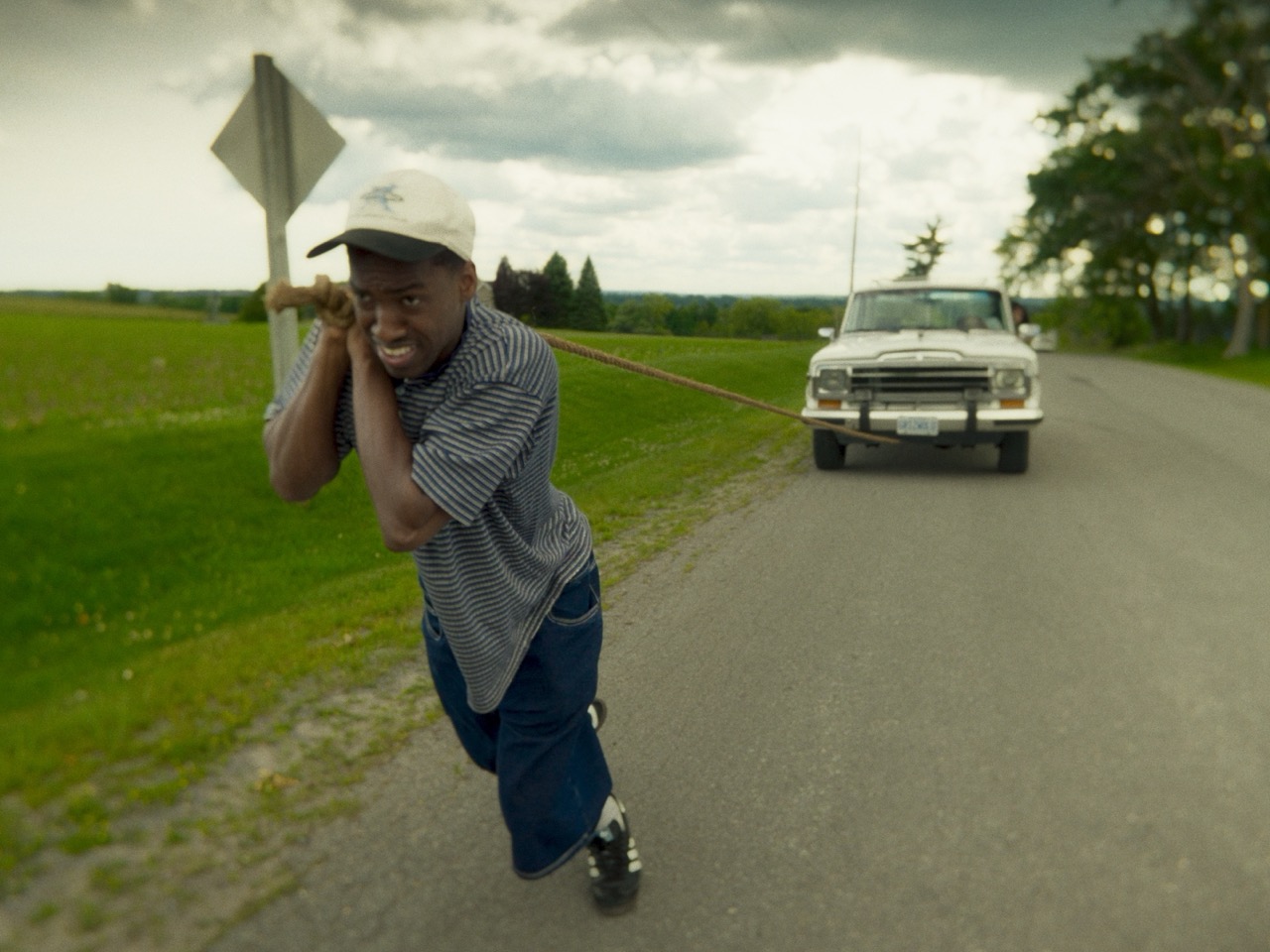 DaVinci Wide Gamut Music Video Colour Grade Still #6 — insyt. 'Toll' | Muk Post Post-Production