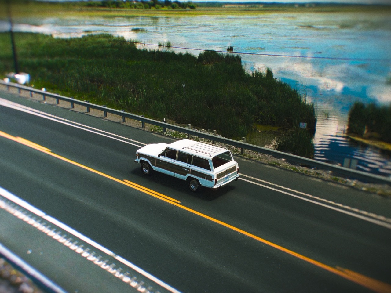 DaVinci Wide Gamut Music Video Colour Grade Still #17 — insyt. 'Toll' | Muk Post Post-Production